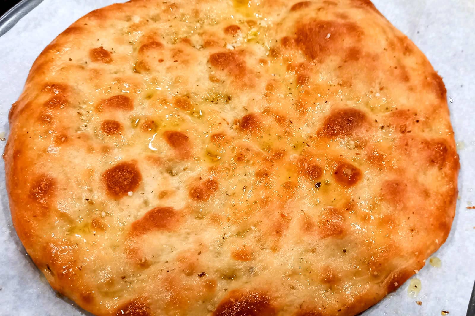 Garlic_Italian_Bread French White made from wheat flour in Cummin